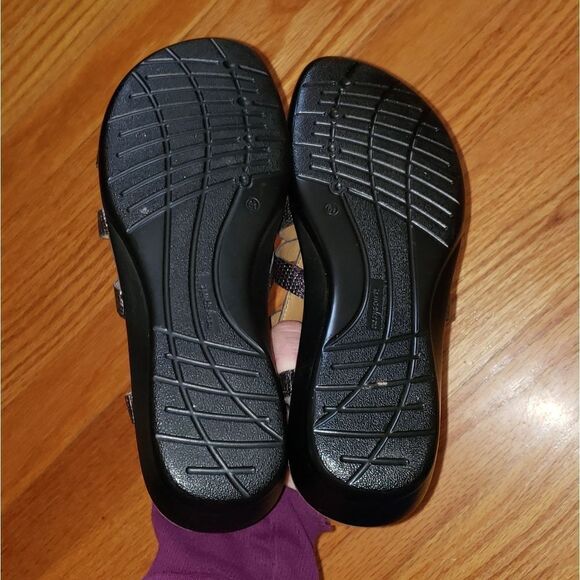 Easy Spirit Halonas Slingback Sandals - Picture 5 of 6